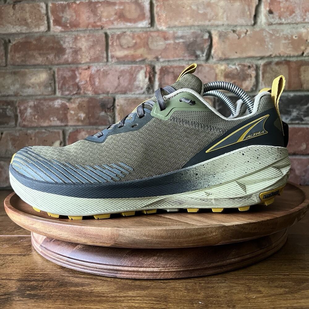 Altra Experience Wild 2 Men's 9 Trail Max Cushion Running Olive Shoes Sneakers